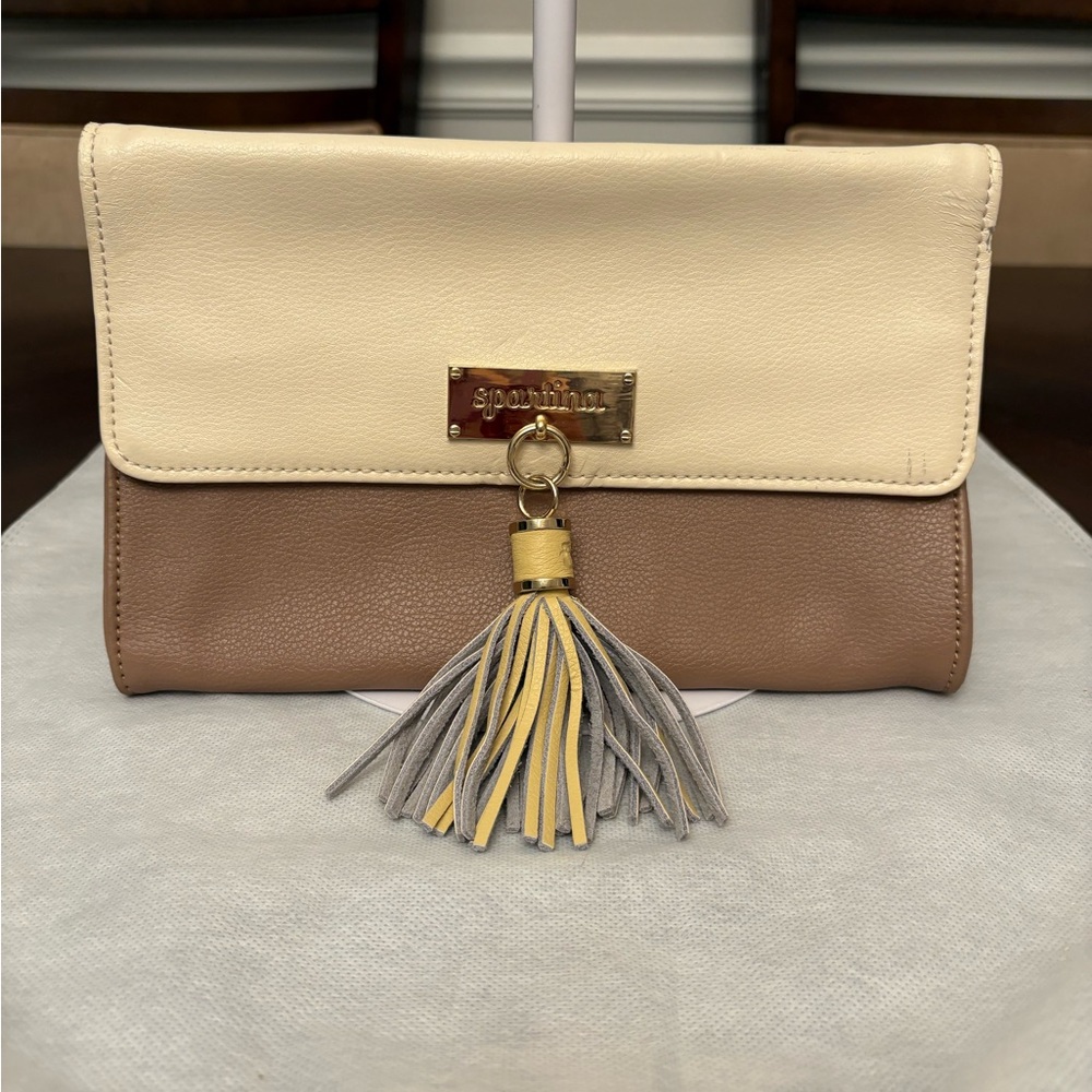 Spartina 449 Cream and Tan Clutch with Tassel - Picture 1 of 4